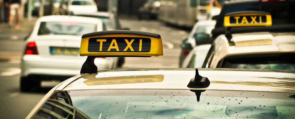 Day to day local travel, Daily ride to work place, Visiting London, Nights Out & Airport transfers. Rush hour traffic or Road works No problem - You only pay the price we quote.